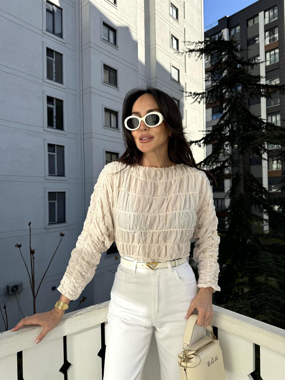 Krem Gofre Dikişli Bluz