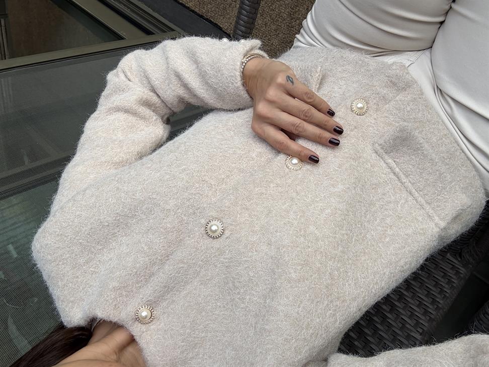 Krem İnci Düğmeli Astarlı Ceket