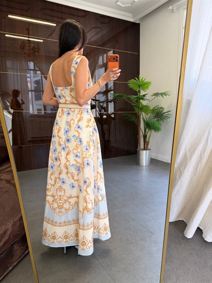 Krem Kare Yaka Kolsuz Düğmeli Elbise