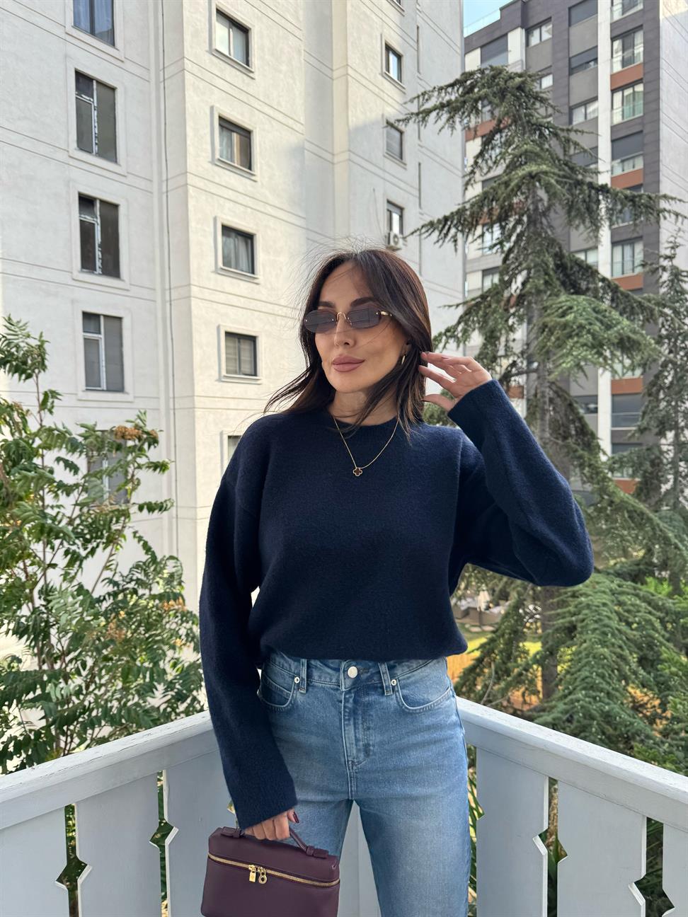 Lacivert Bisiklet Yaka Yumuşak Dokulu Triko Kazak