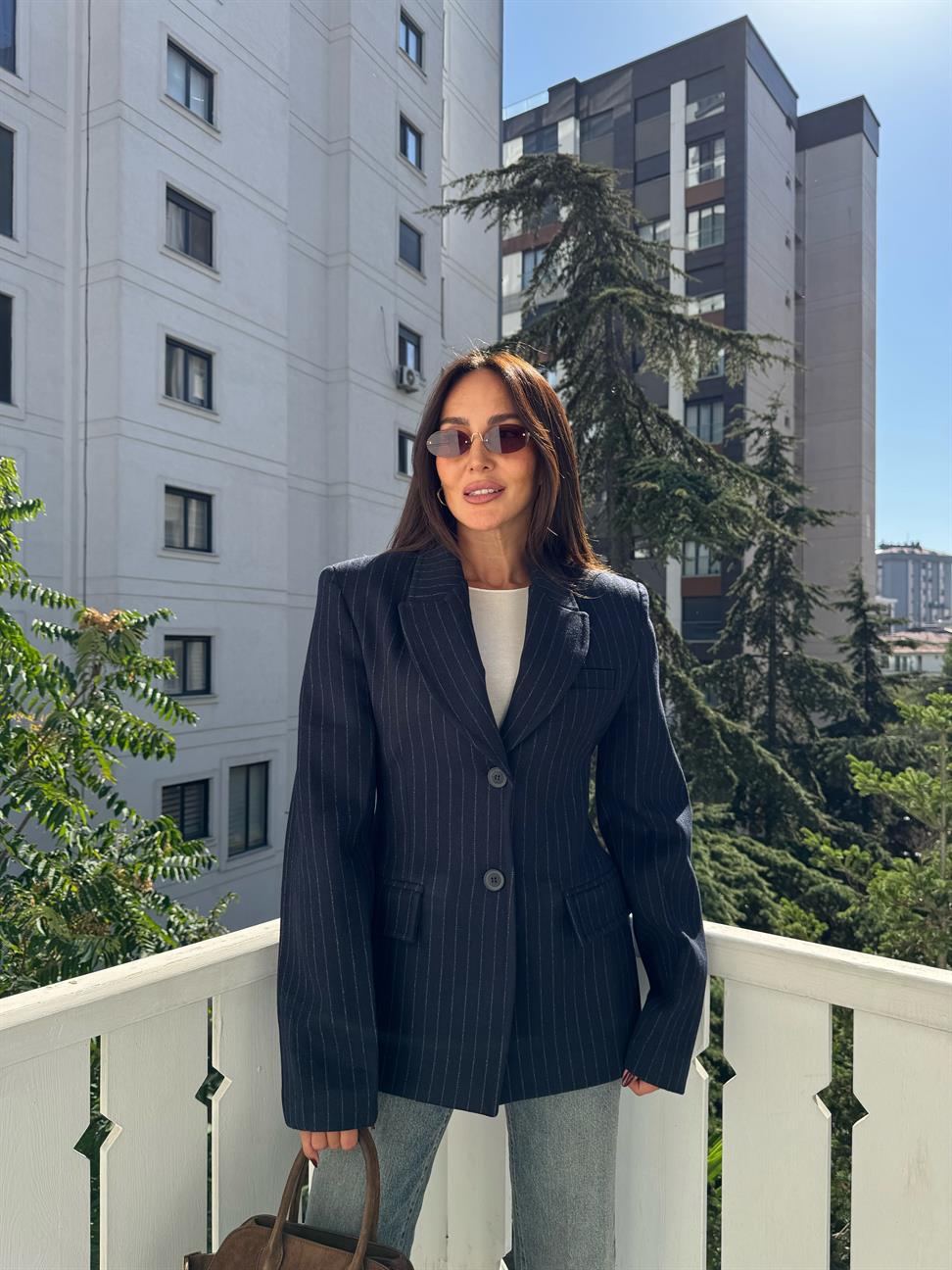 Lacivert Çizgili Bel Oturtmalı Blazer Ceket