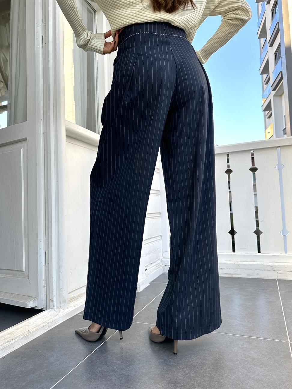 Lacivert Çizgili Beli Dikişli Bol Pantolon