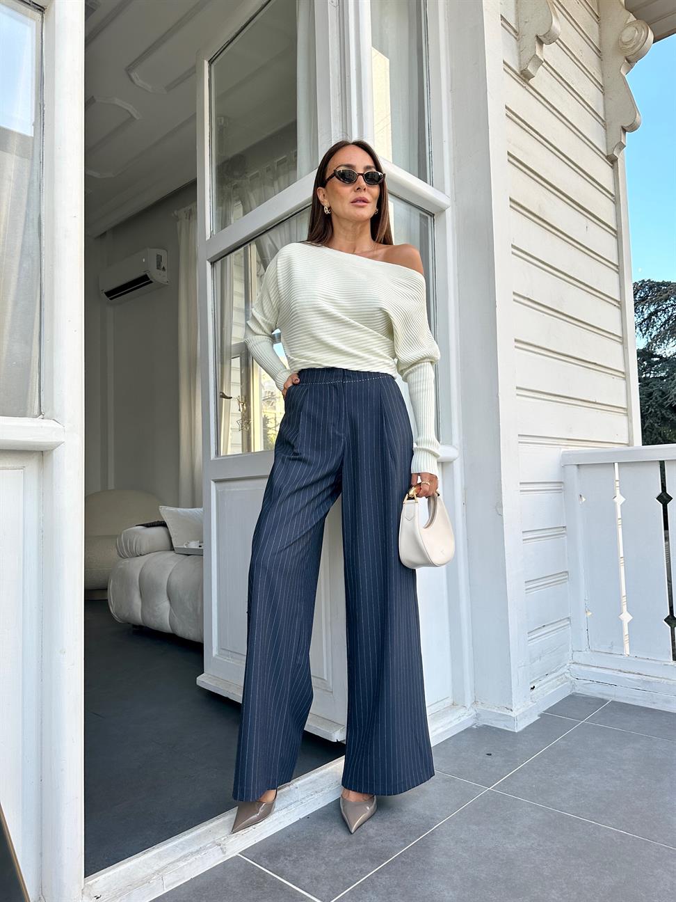 Lacivert Çizgili Beli Dikişli Bol Pantolon