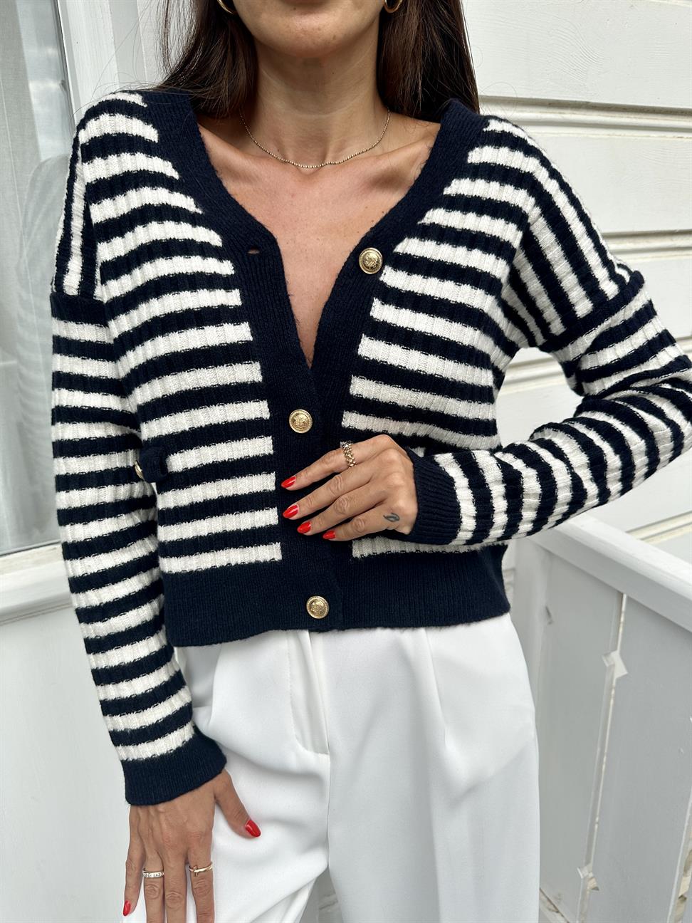 Lacivert Çizgili Düğmeli Hırka