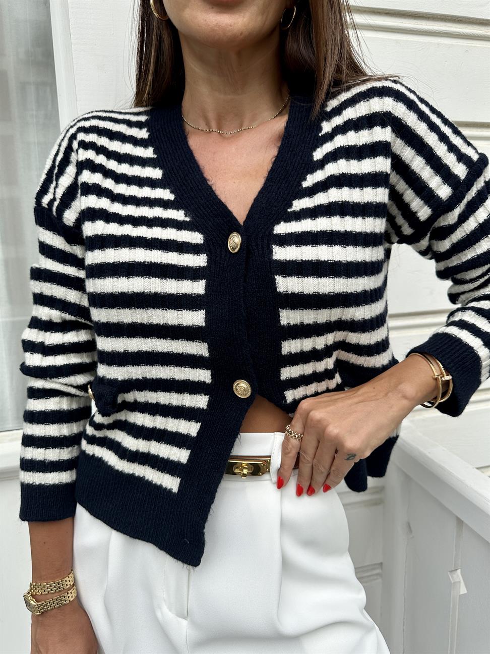 Lacivert Çizgili Düğmeli Hırka