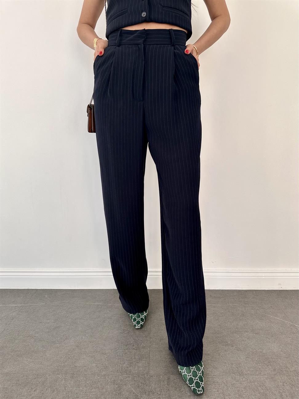 Lacivert Çizgili Palazzo Kadın Kumaş Pantolon