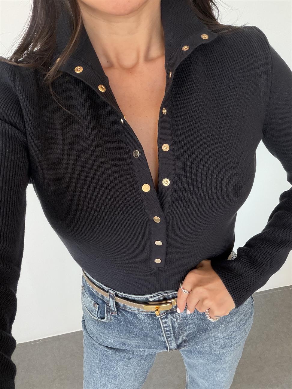 Koyu Lacivert Dik Yaka Çıtçıtlı Triko Kazak