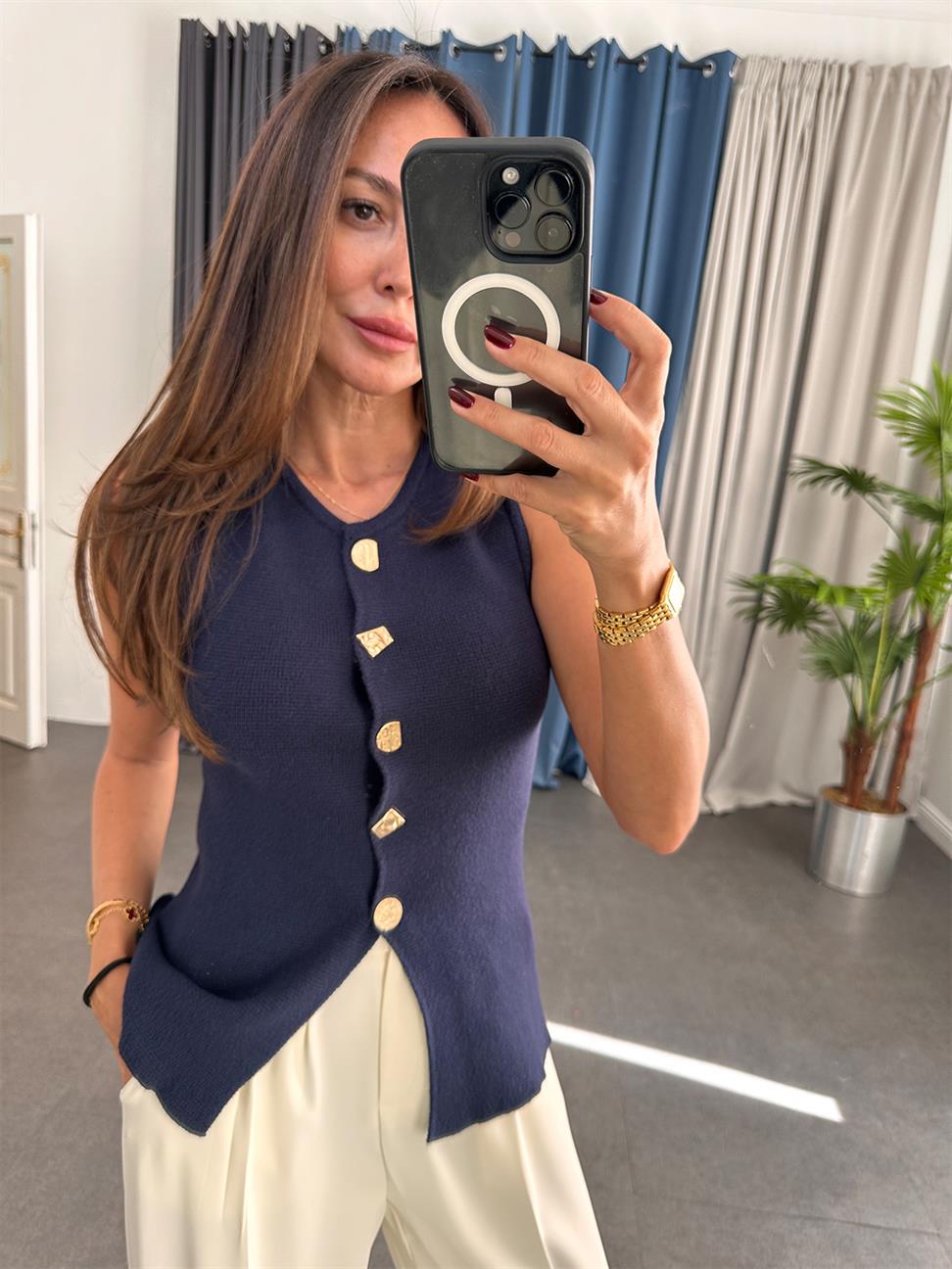 Lacivert Düğmeli Triko Yelek