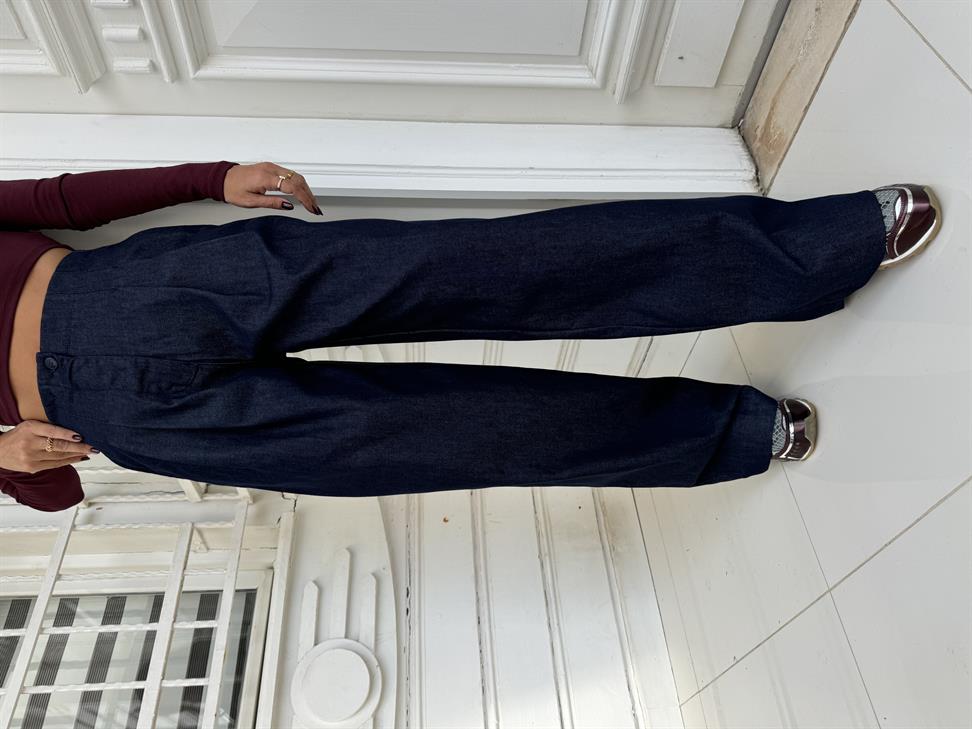 Lacivert Geniş Kesim Jean