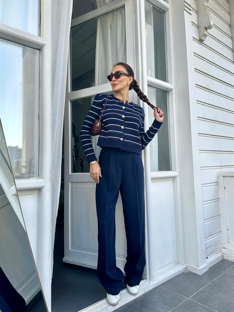 Lacivert Geniş PaçaKaadın Kumaş Pantolon