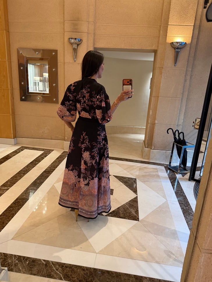 Siyah Hakim Yaka Desenli Yarım Kol Elbise