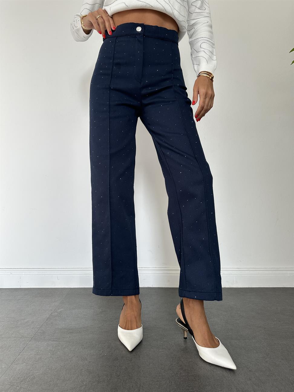 Lacivert Minik Taş İşlemeli Jean Pantolon