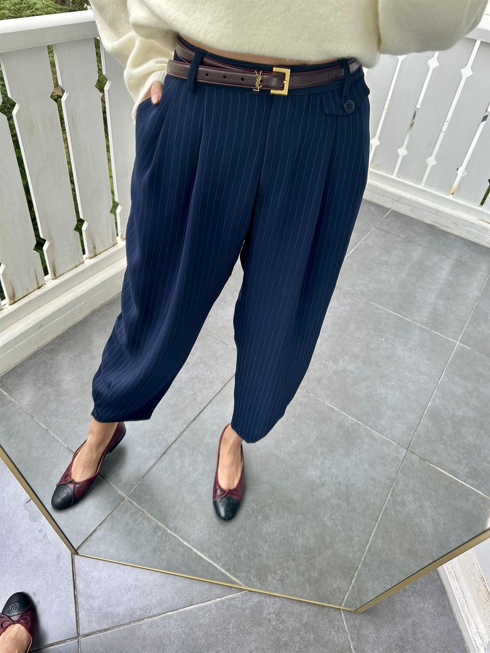 Lacivert Paça Detay Kumaş Pantolon