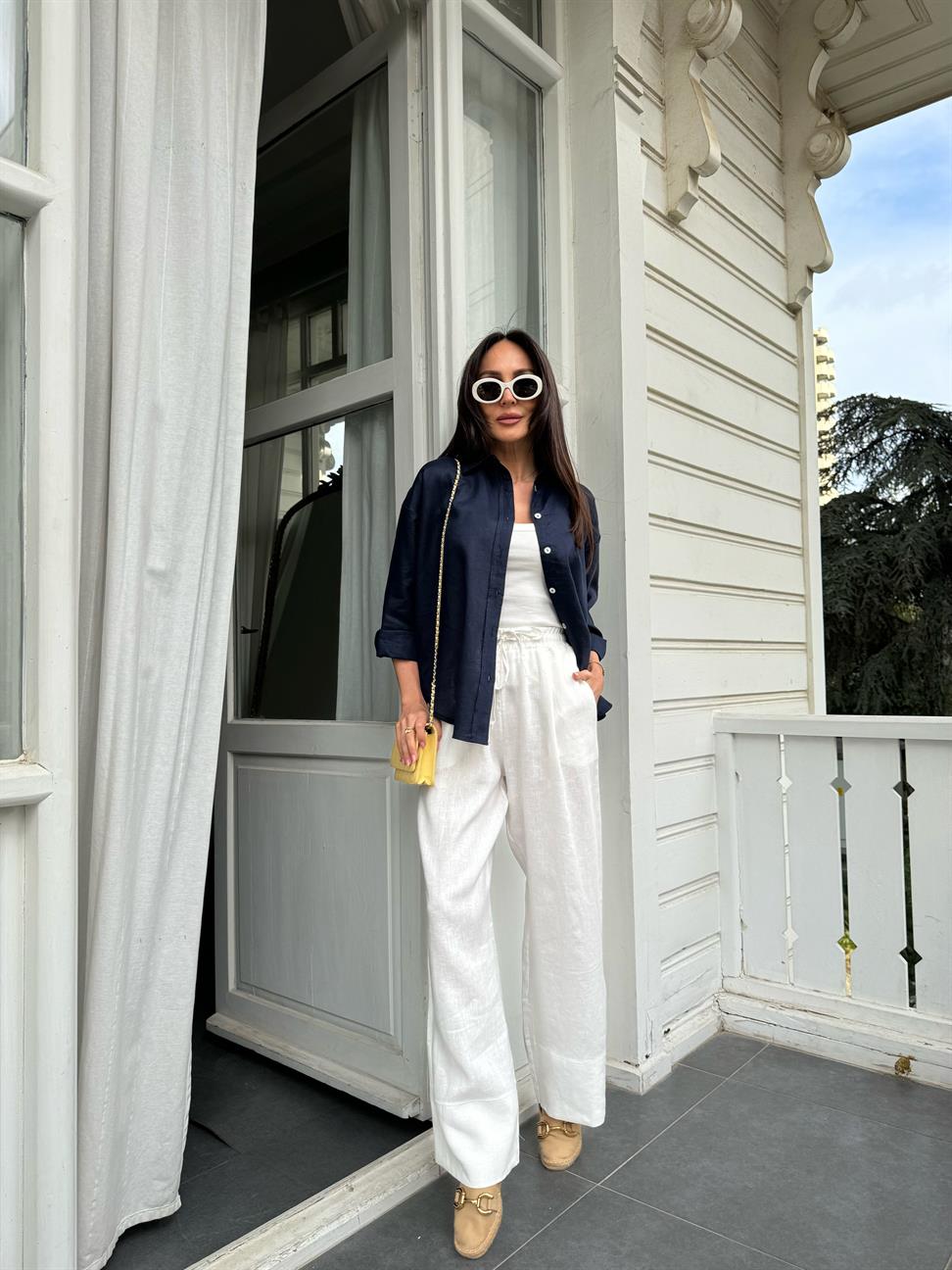 Lacivert Rahat Kesim Keten Gömlek