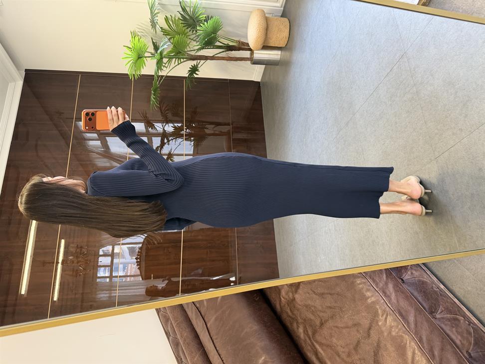 Lacivert Uzun Kollu Polo Yaka Elbise