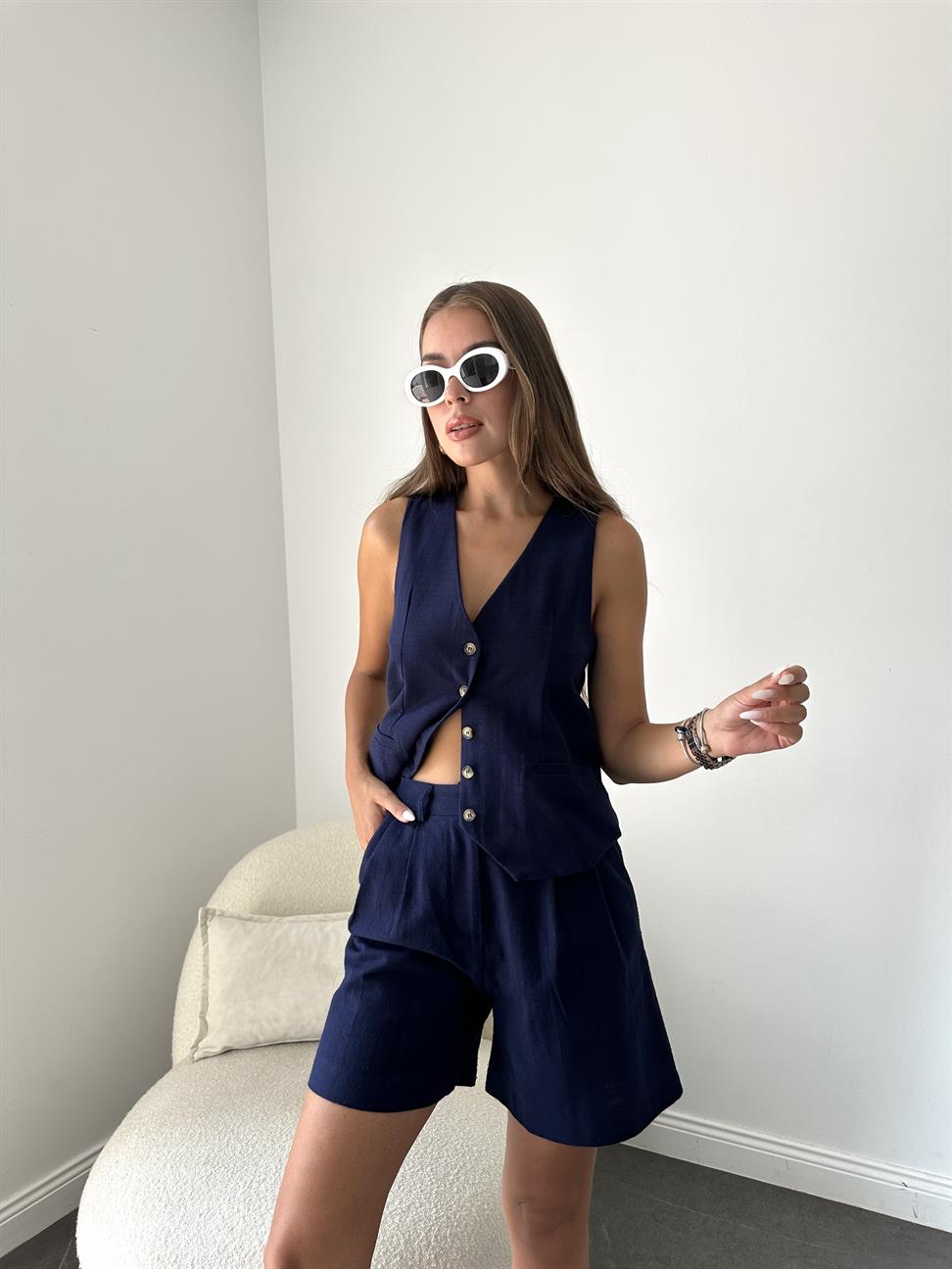 Lacivert Yelekli Keten Takım