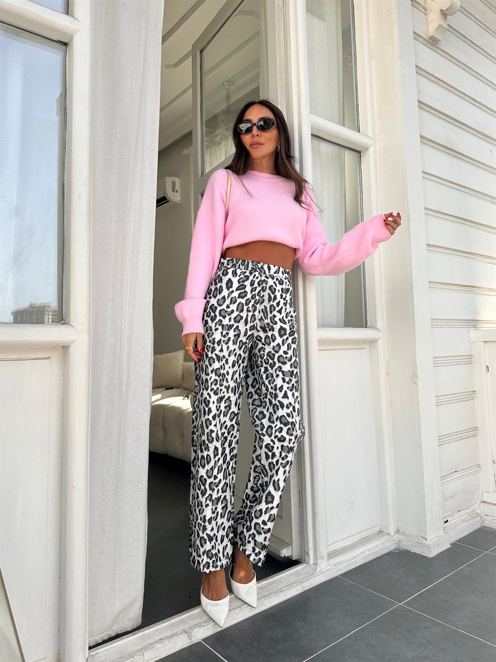 Ekru Leopar Desen Deri Pantolon