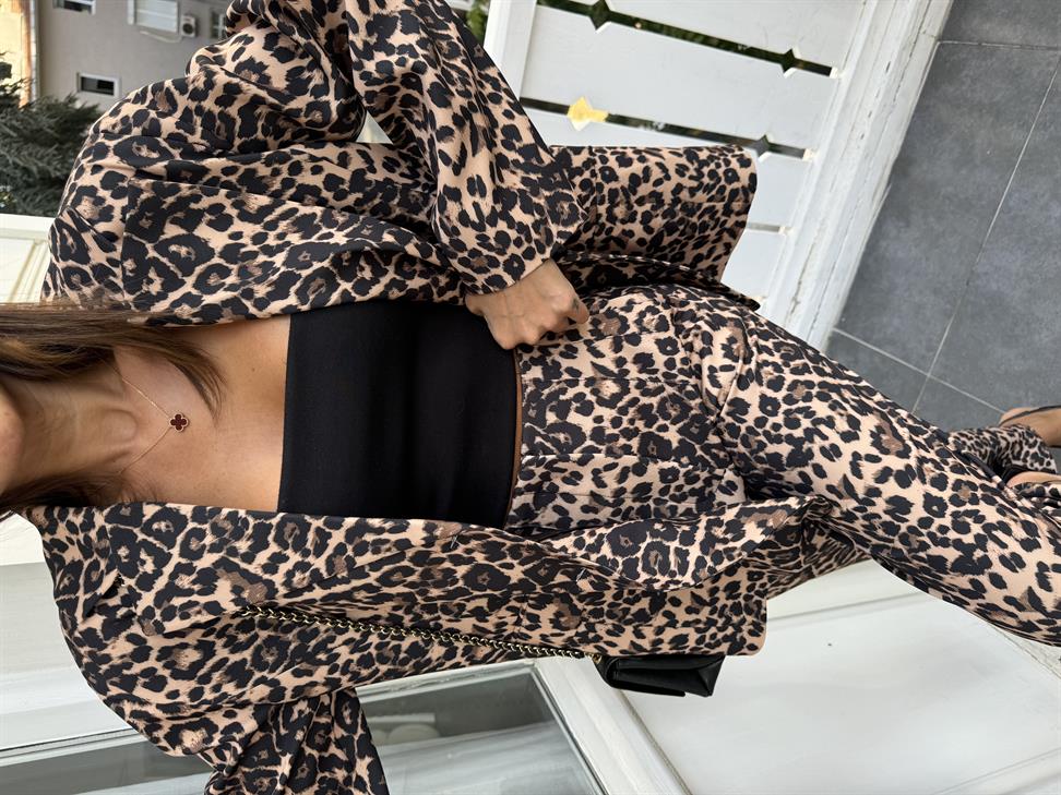 Leopar Desenli Ceket