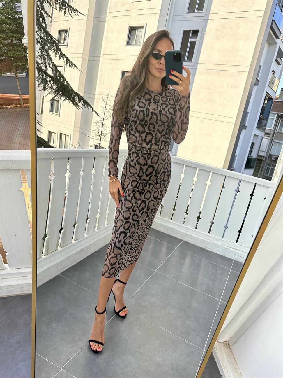 Leopar Tül Belden Büzgülü Elbise