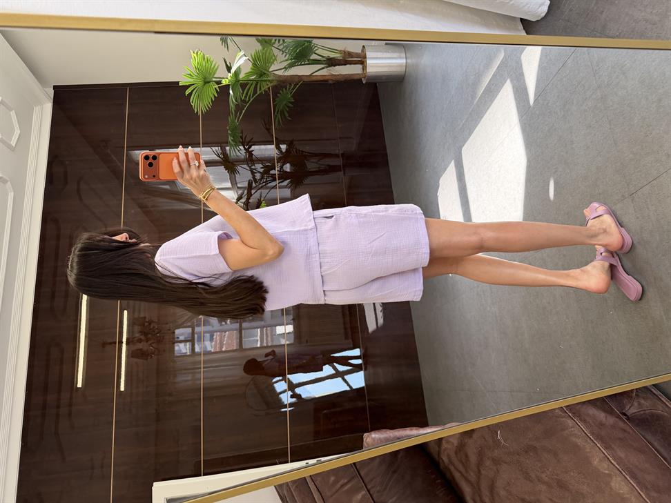 Lila Şortlu Takım