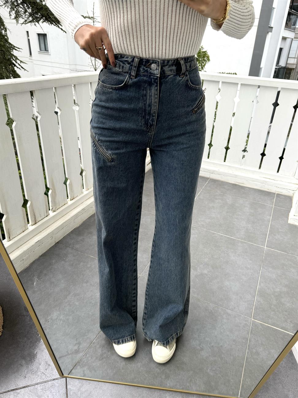 Mavi Fermuar Tasarımlı Kot Pantolon