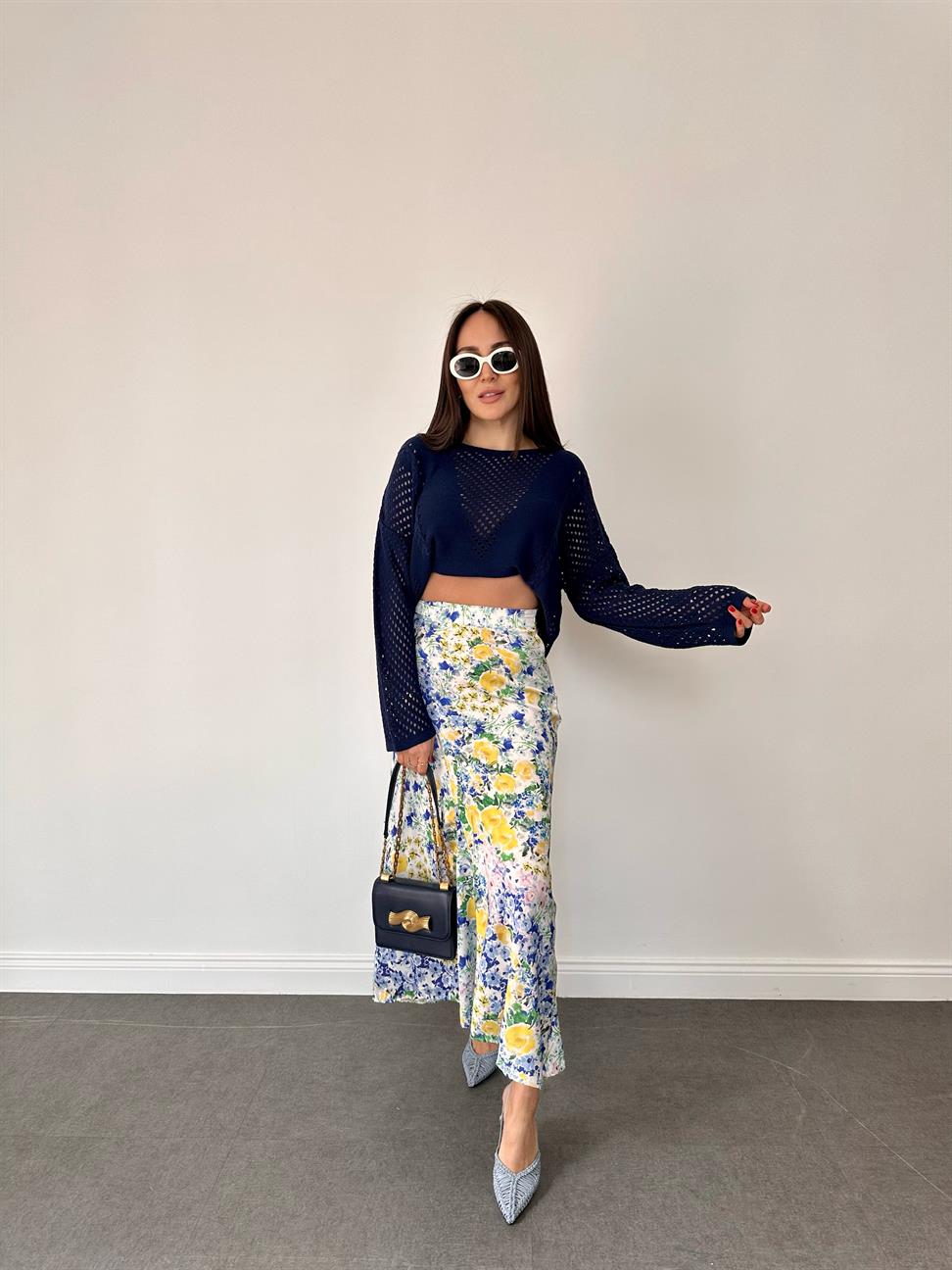 Mavi Flowers Uzun Saten Etek