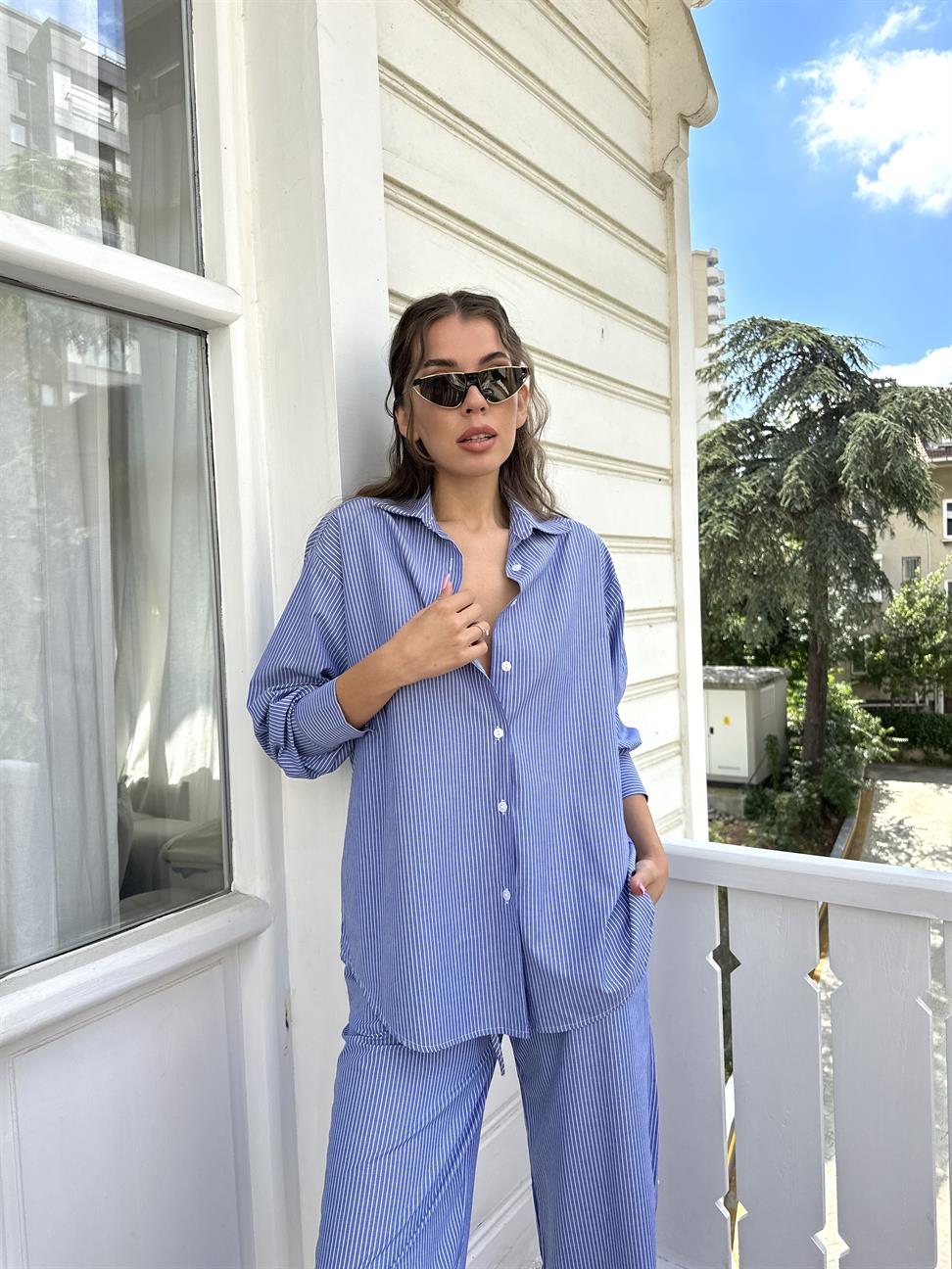 Mavi İnce Çizgilli Pantolon Gömlek Takım
