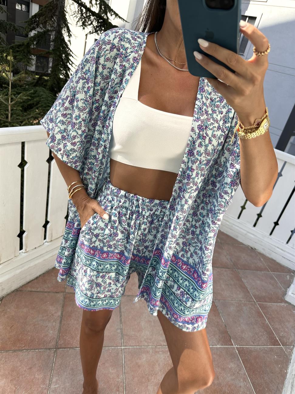 Mavi Kuşaklı Kadın Takım