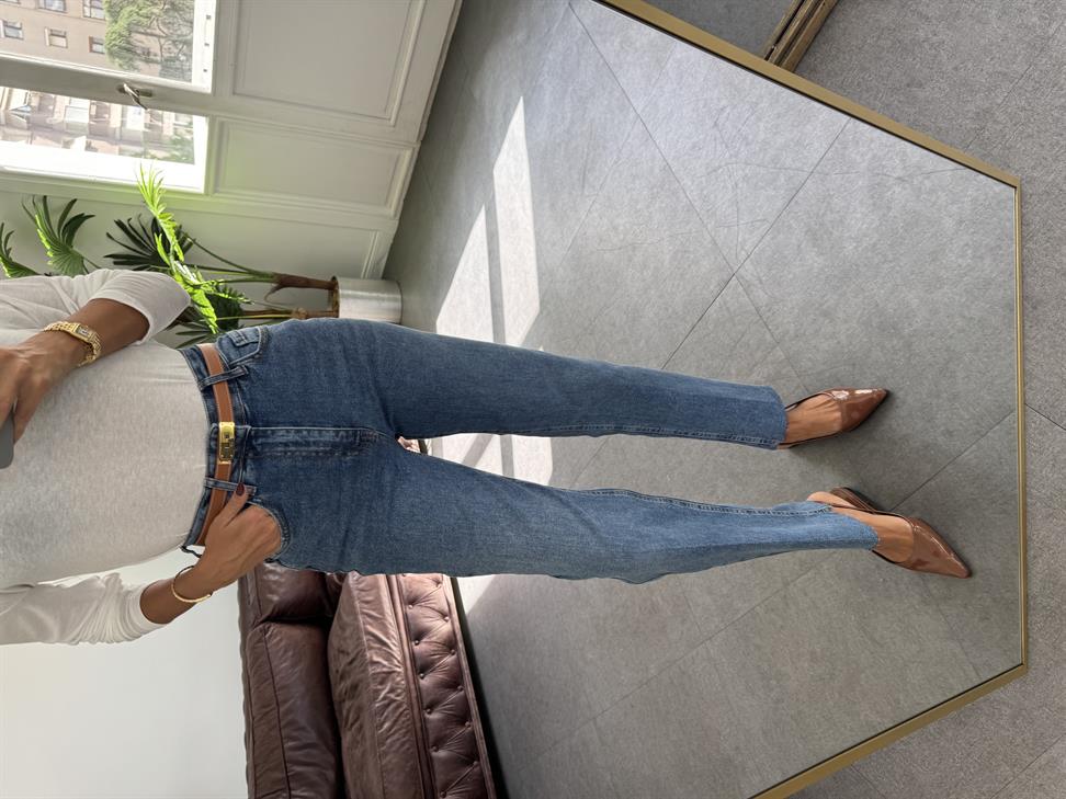 Mavi Paçası Lazer Kesimli Jean Pantolon