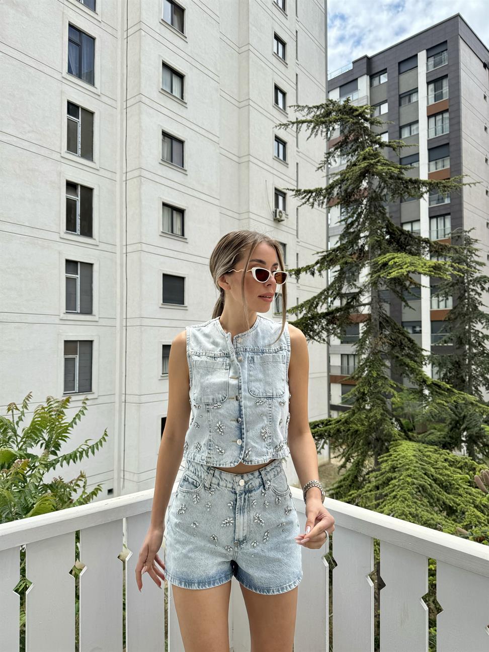 Mavi Taş İşlemeli Yelek Şort Takım