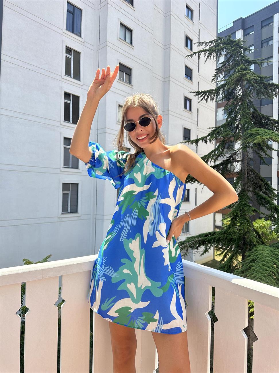 Mavi Tek Kol Desenli Elbise