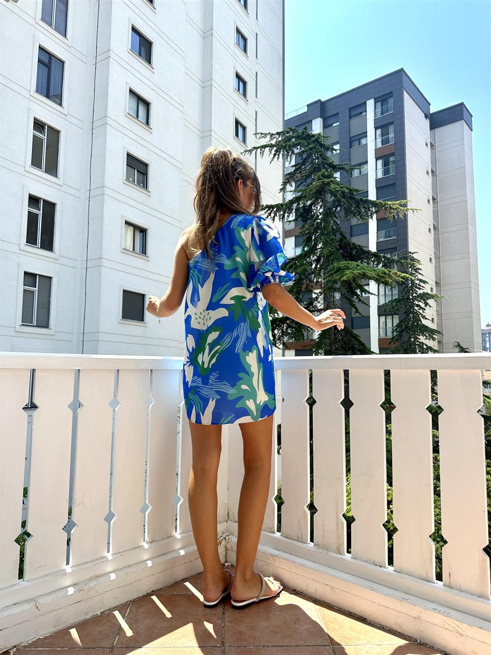 Mavi Tek Kol Desenli Elbise