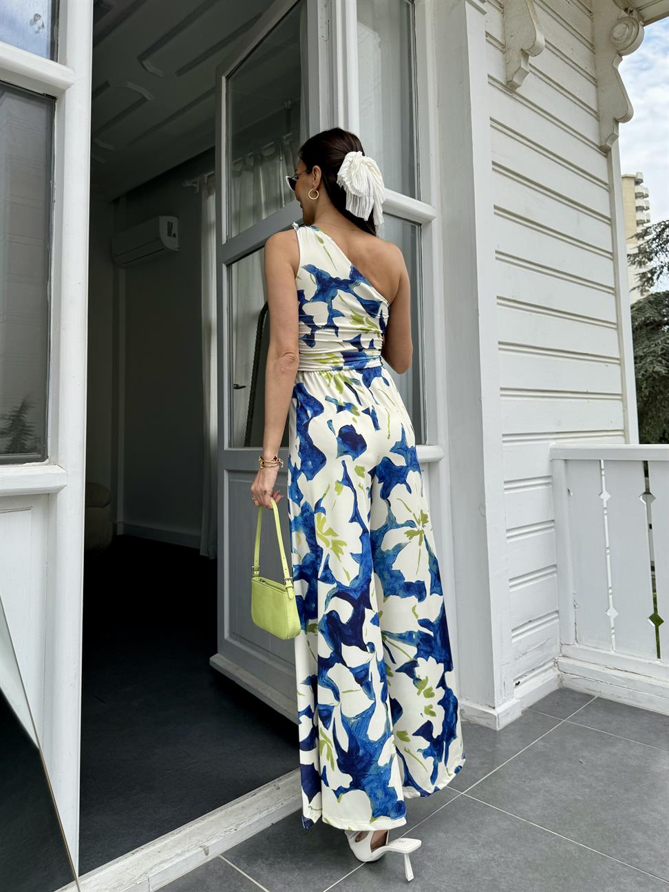 Mavi Tek Omuz Desenli Tulum