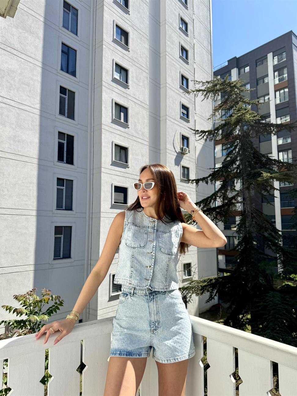 Mavi Yıkamalı Jean Şortlu Takım