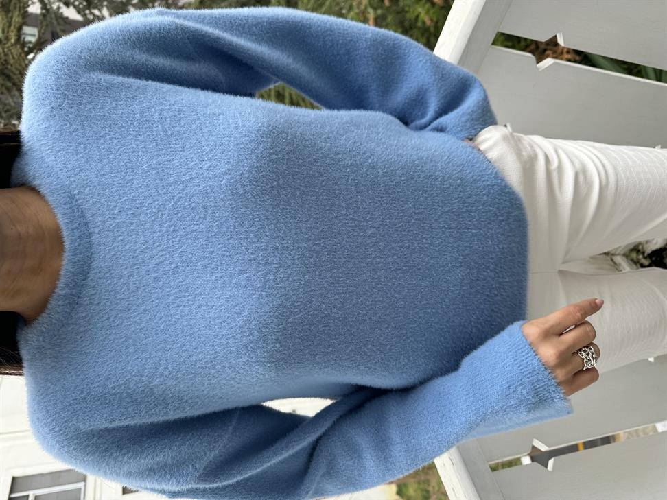 Mavi Yumuşak Dokulu Kazak