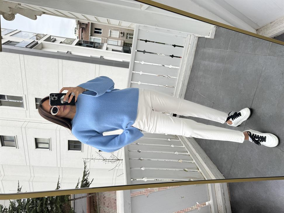 Mavi Yumuşak Dokulu Kazak