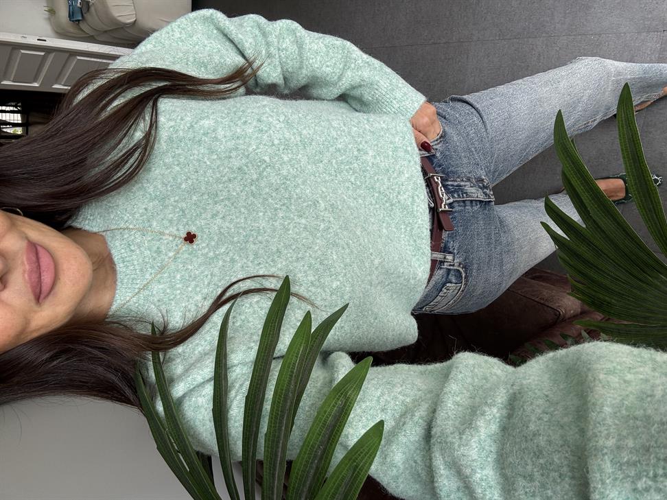 Mint Yeşil Bisiklet Yaka Yumuşak Dokulu Triko Kazak