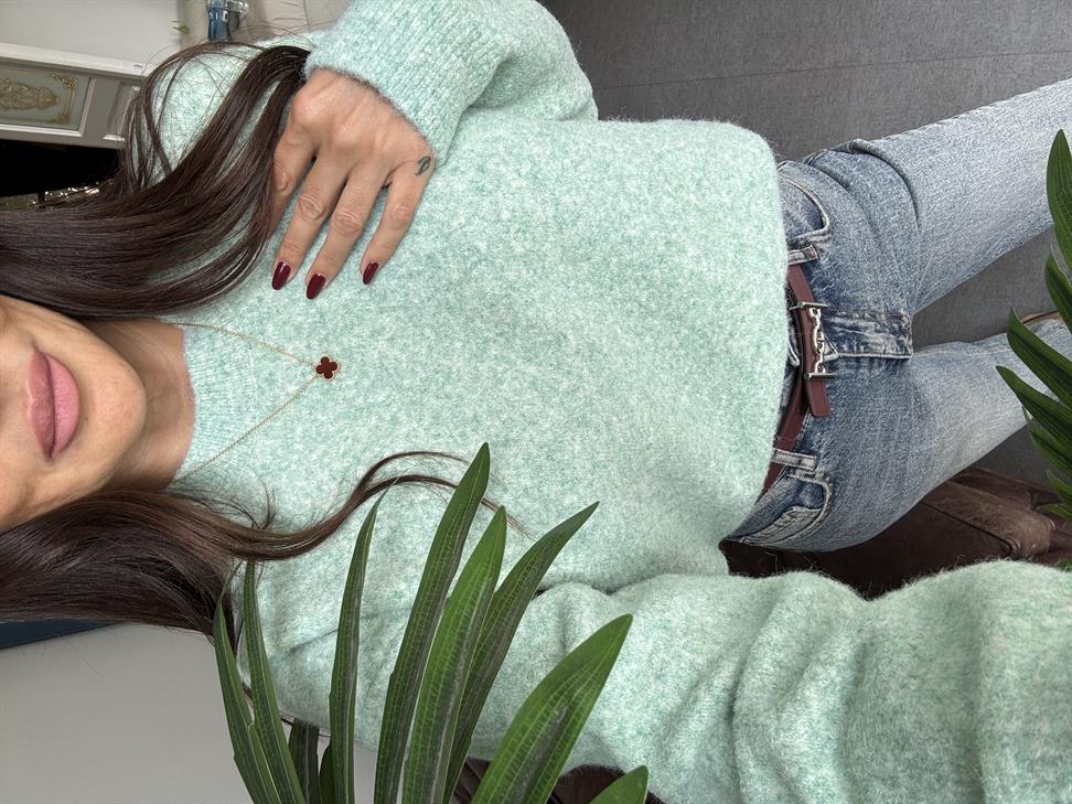 Mint Yeşil Bisiklet Yaka Yumuşak Dokulu Triko Kazak