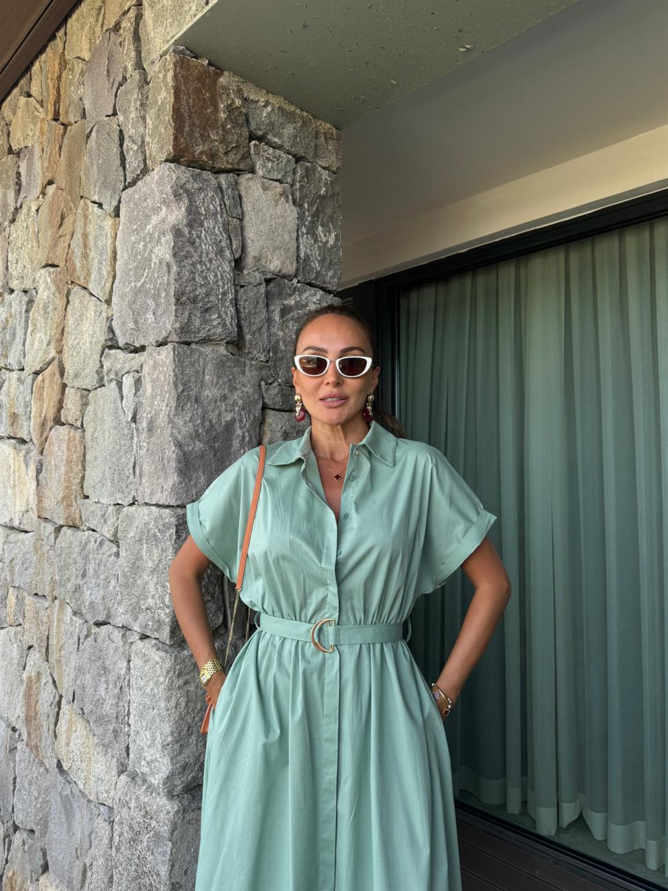 Mint Yeşil Gömlek Yaka Kemerli Midi Boy Elbise