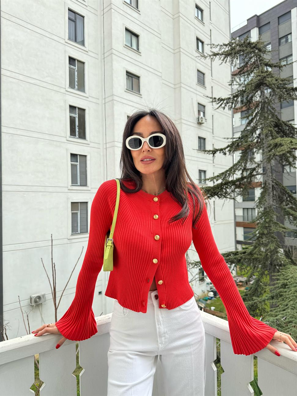 Nar Çiçeği Düğmeli İspanyol Kol Triko Hırka