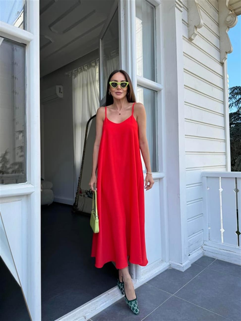 Nar Çiçeği Etek Ucu Volanlı Uzun Elbise