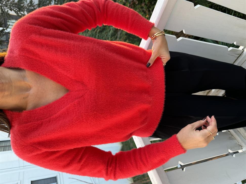 Nar Çiçeği V Yakalı Yumoş Kazak