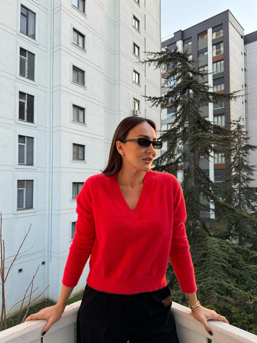 Nar Çiçeği V Yakalı Yumoş Kazak