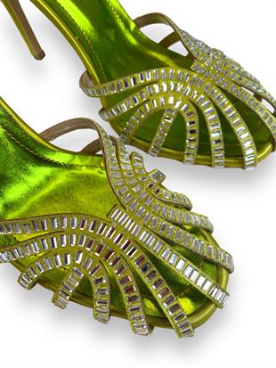 Neon Yeşil Baget Taşlı İnce Topuklu Ayakkabı