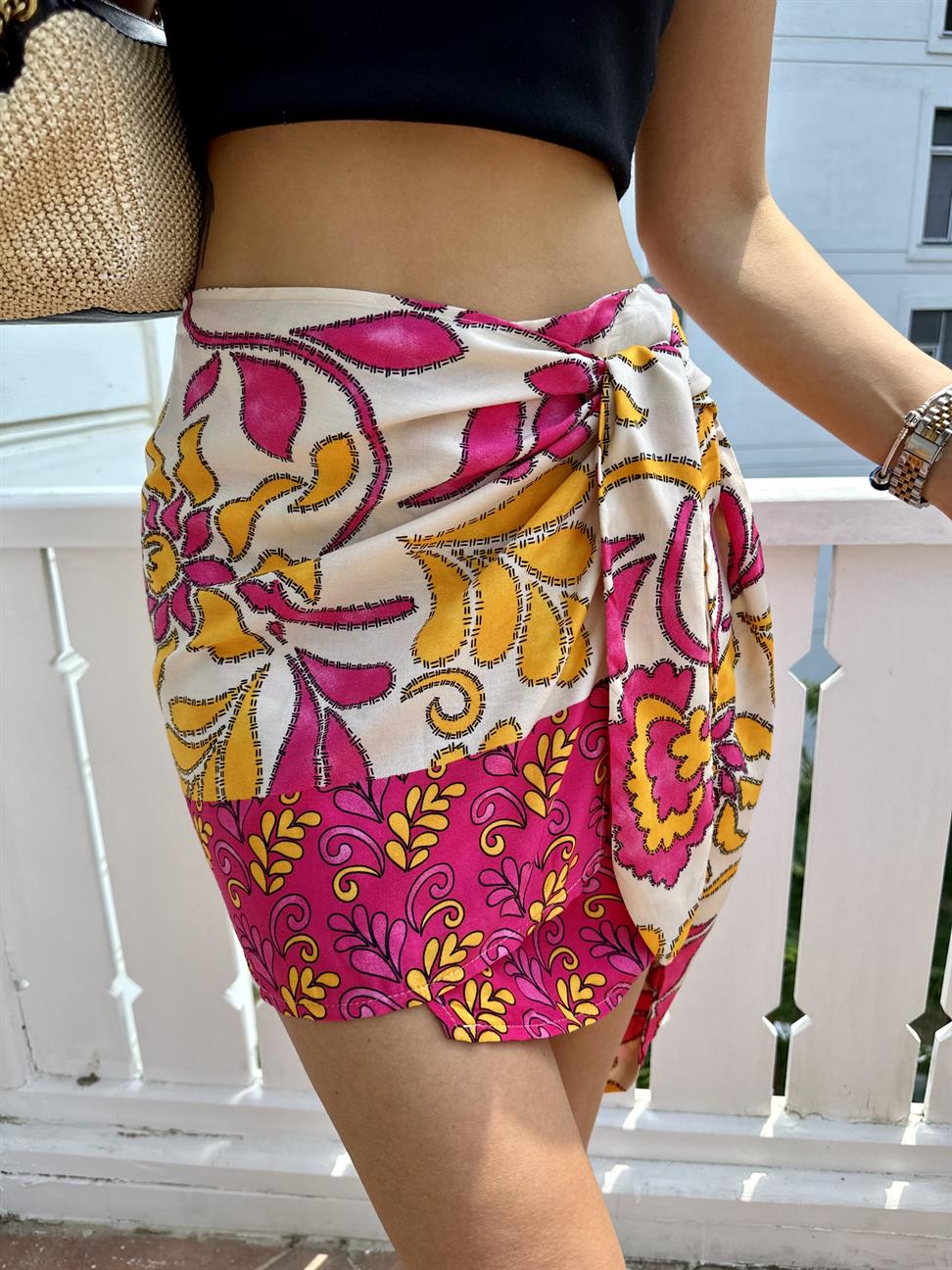 Pembe Bağlama Detaylı Anvelop Mini Etek