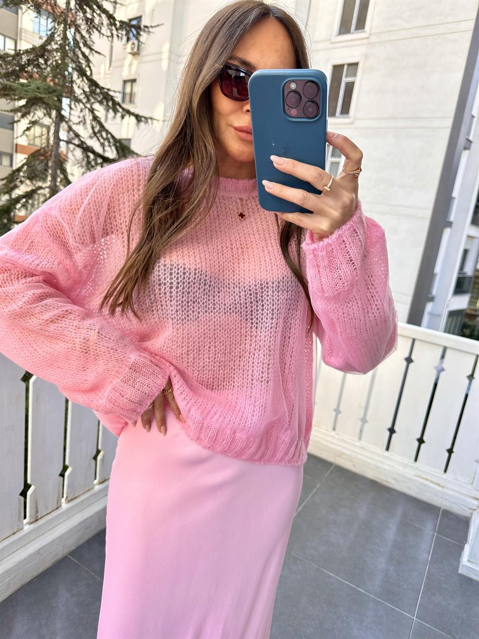 Pembe Bisiklet Yaka Tüllü Kazak