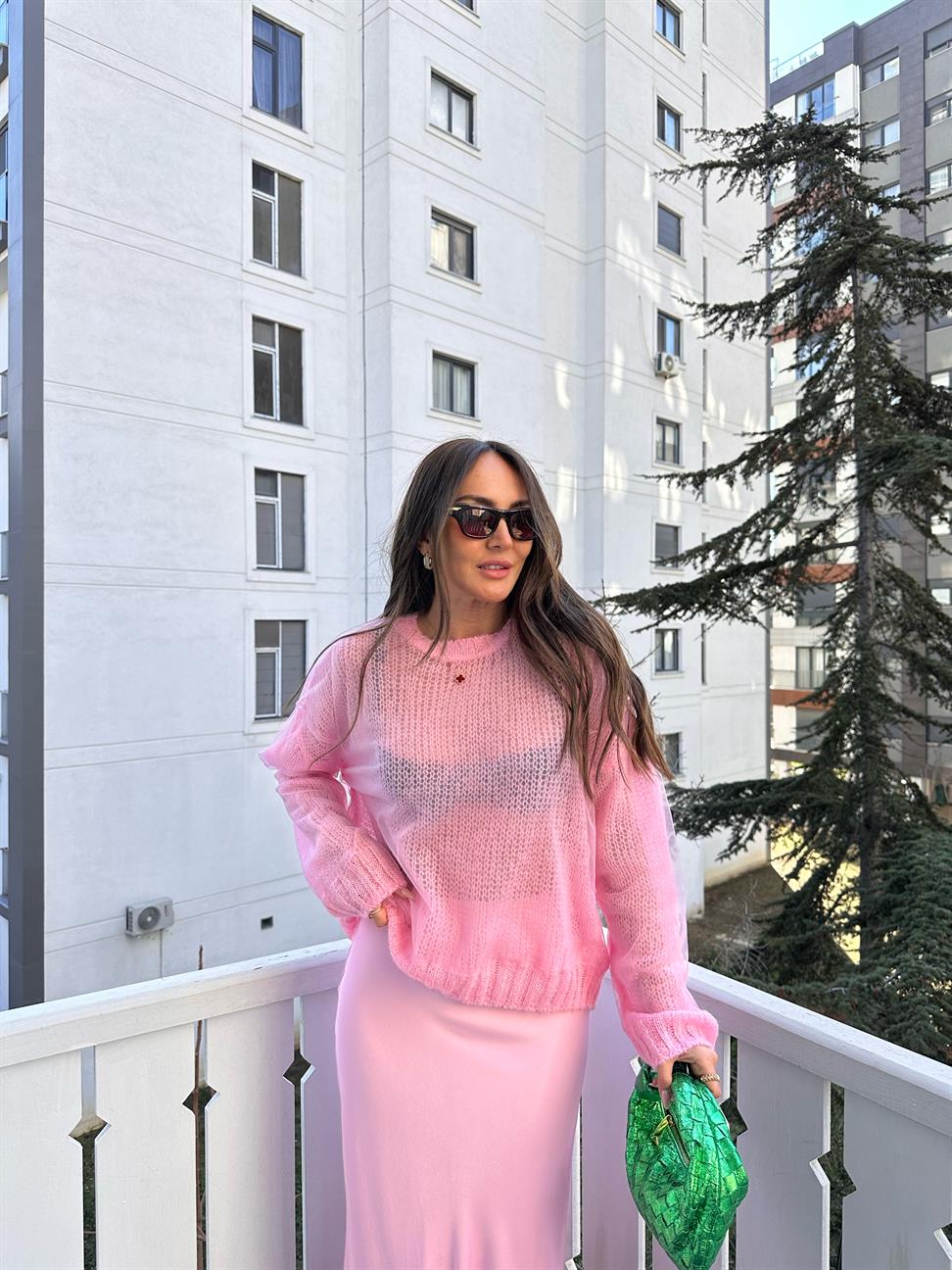 Pembe Bisiklet Yaka Tüllü Kazak