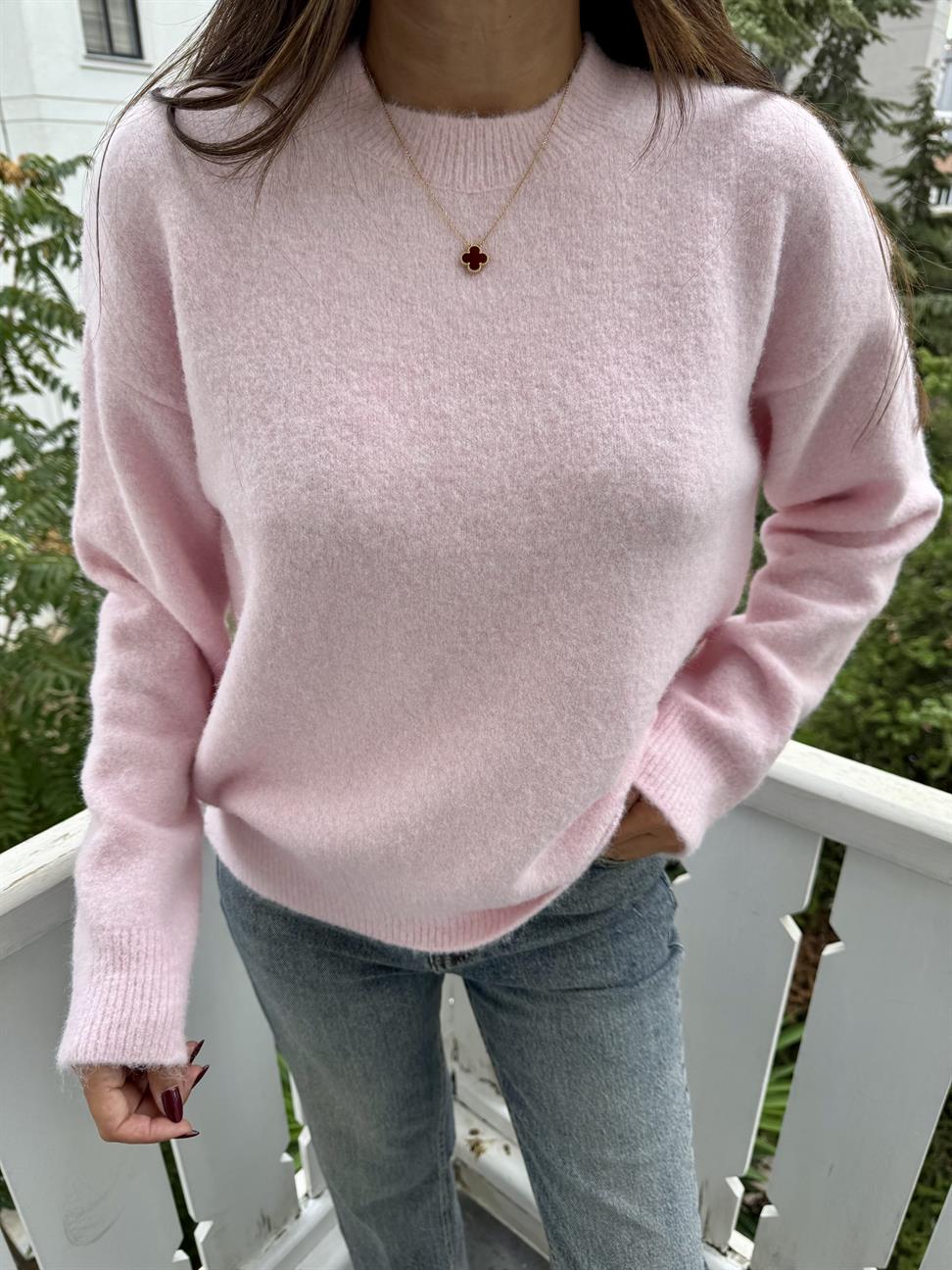 Pembe Bisiklet Yaka Yumuşak Dokulu Triko Kazak