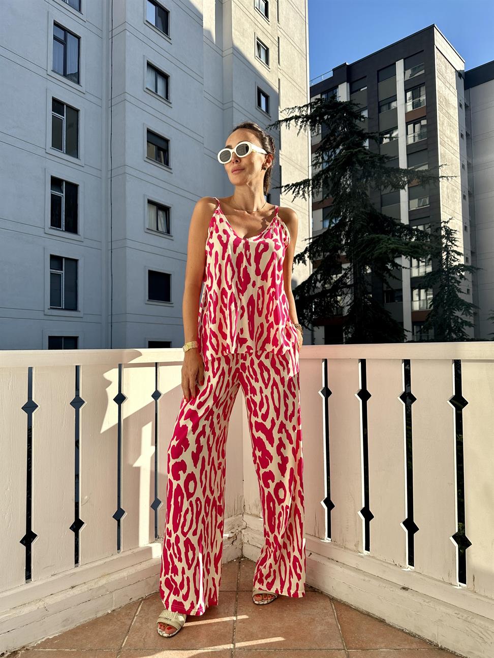 Pembe Büstiyerli Kadın Takım