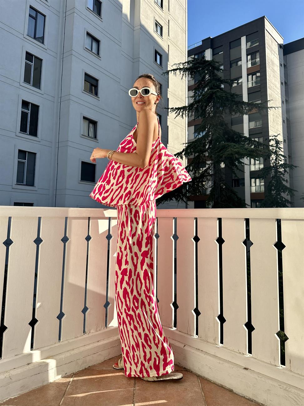 Pembe Büstiyerli Kadın Takım